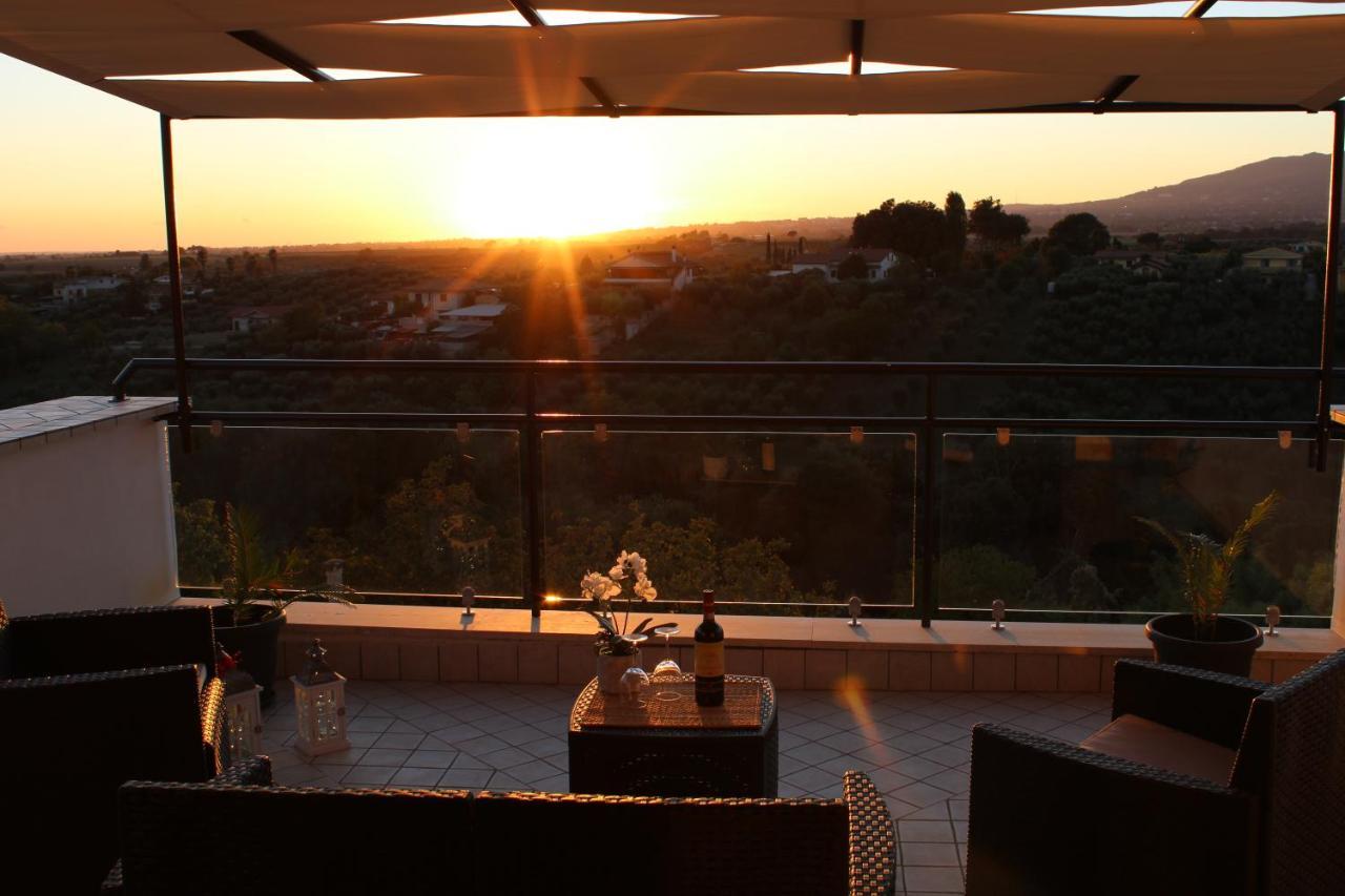 La Terrazza Sul Corso Leilighet Giulianello Eksteriør bilde